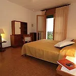 La Feluca Hotel 2*