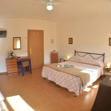 La Feluca Hotel 2*