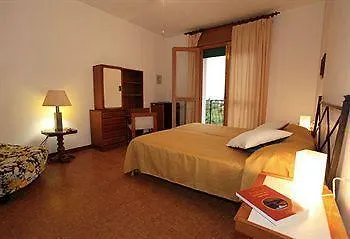 La Feluca Hotel 2*